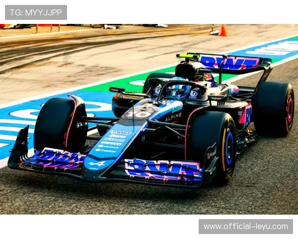 F1赛季最新动态揭晓各车队备战策略与明星车手表现分析 F1赛季最新动态揭晓各车队备战策略与明星车手表现分析