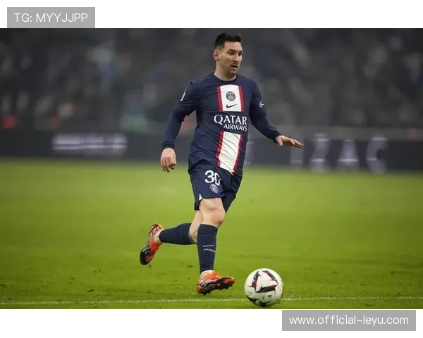 梅西重返巴萨可能性增大,俱乐部高层透露将展开积极谈判 梅西重返巴萨可能性增大,俱乐部高层透露将展开积极谈判