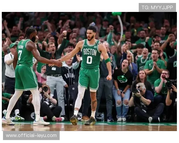 凯尔特人最新战绩分析与核心球员表现全面解读